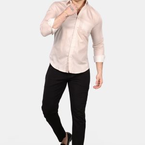 Man wearing an off white premium cotton printed shirt
